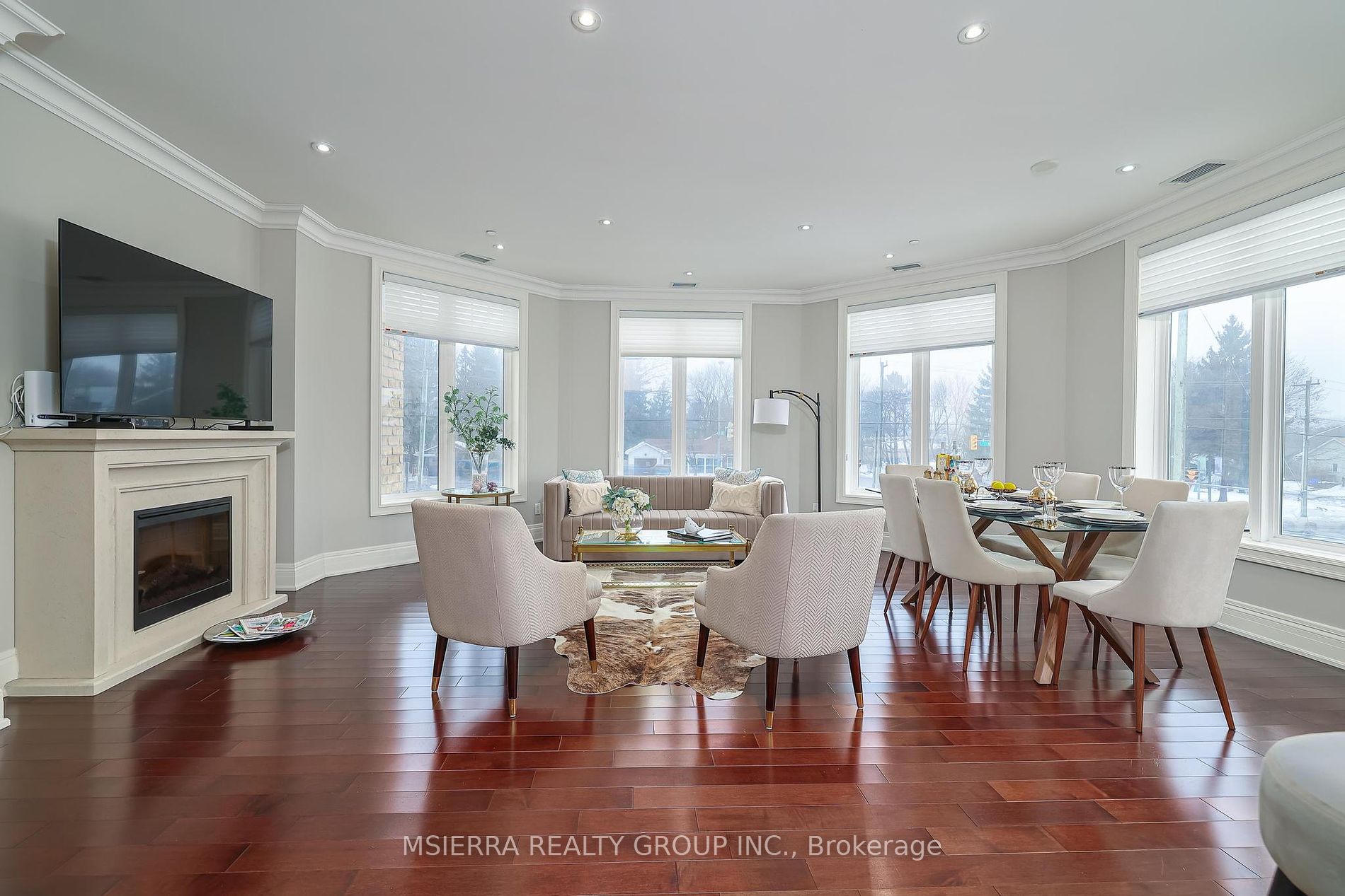 80 Burns Boulevard #204