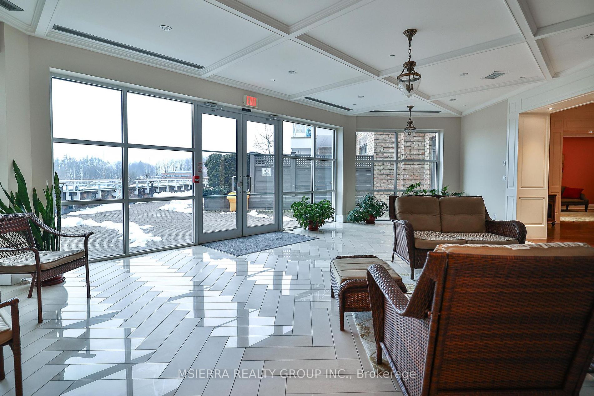 80 Burns Boulevard #204