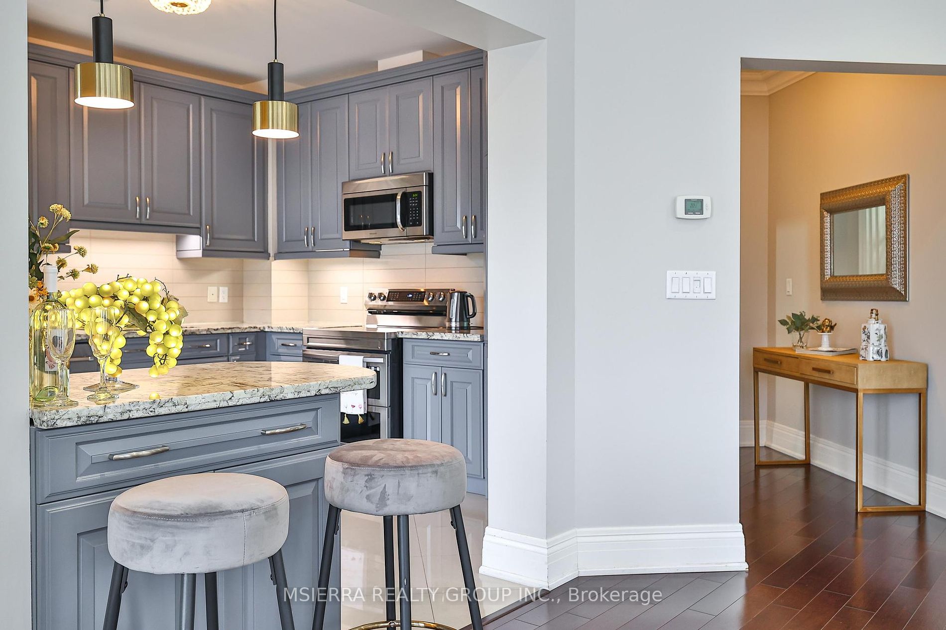 80 Burns Boulevard #204
