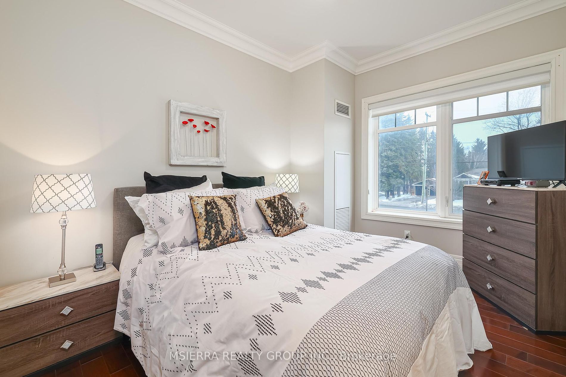 80 Burns Boulevard #204