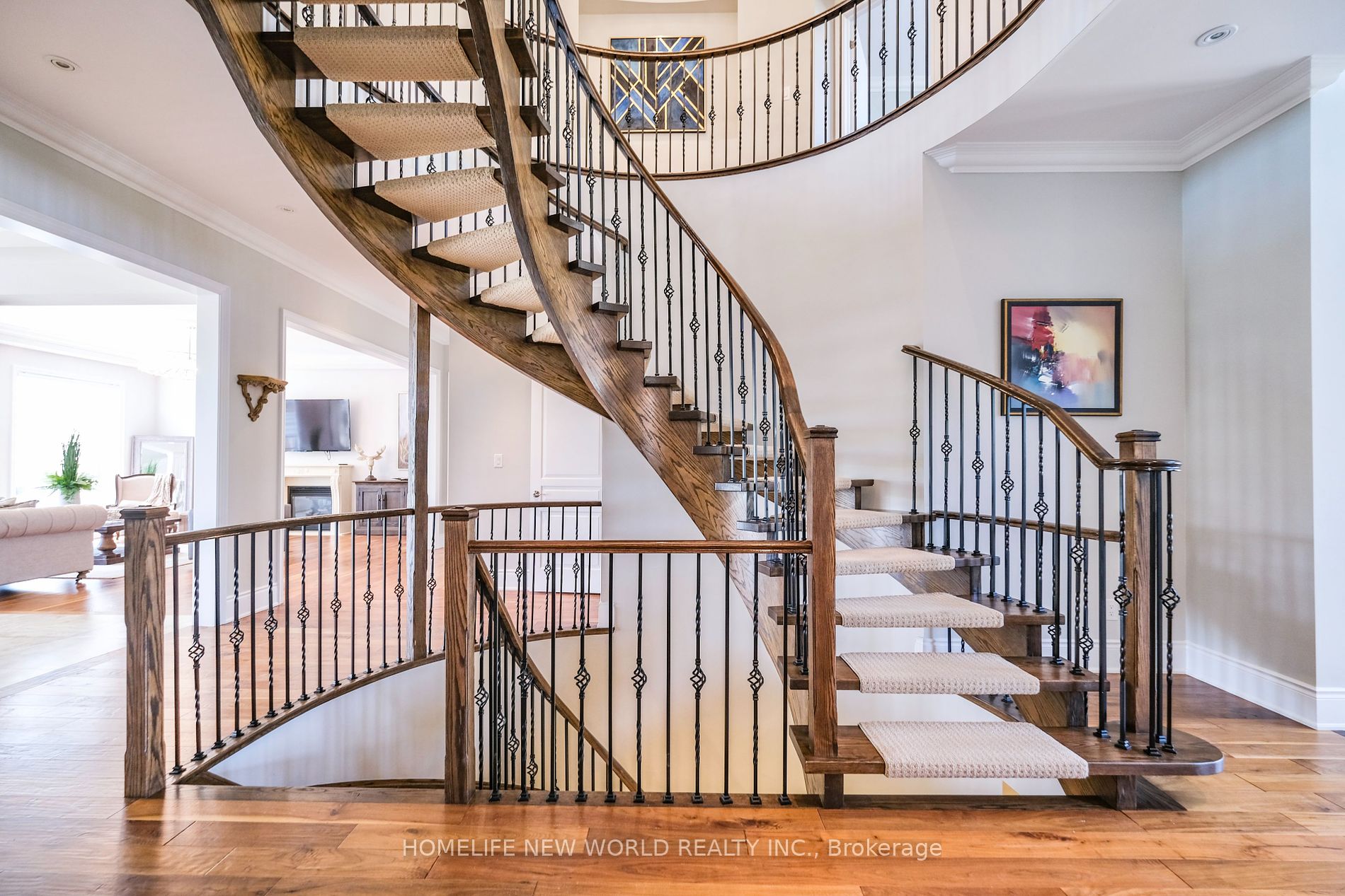 98 Carisbrooke Circ
