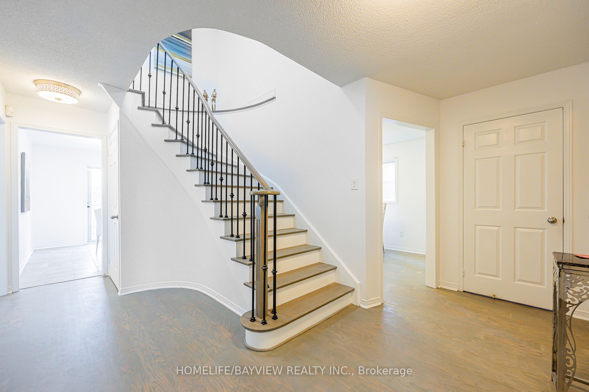 924 College Manor Drive