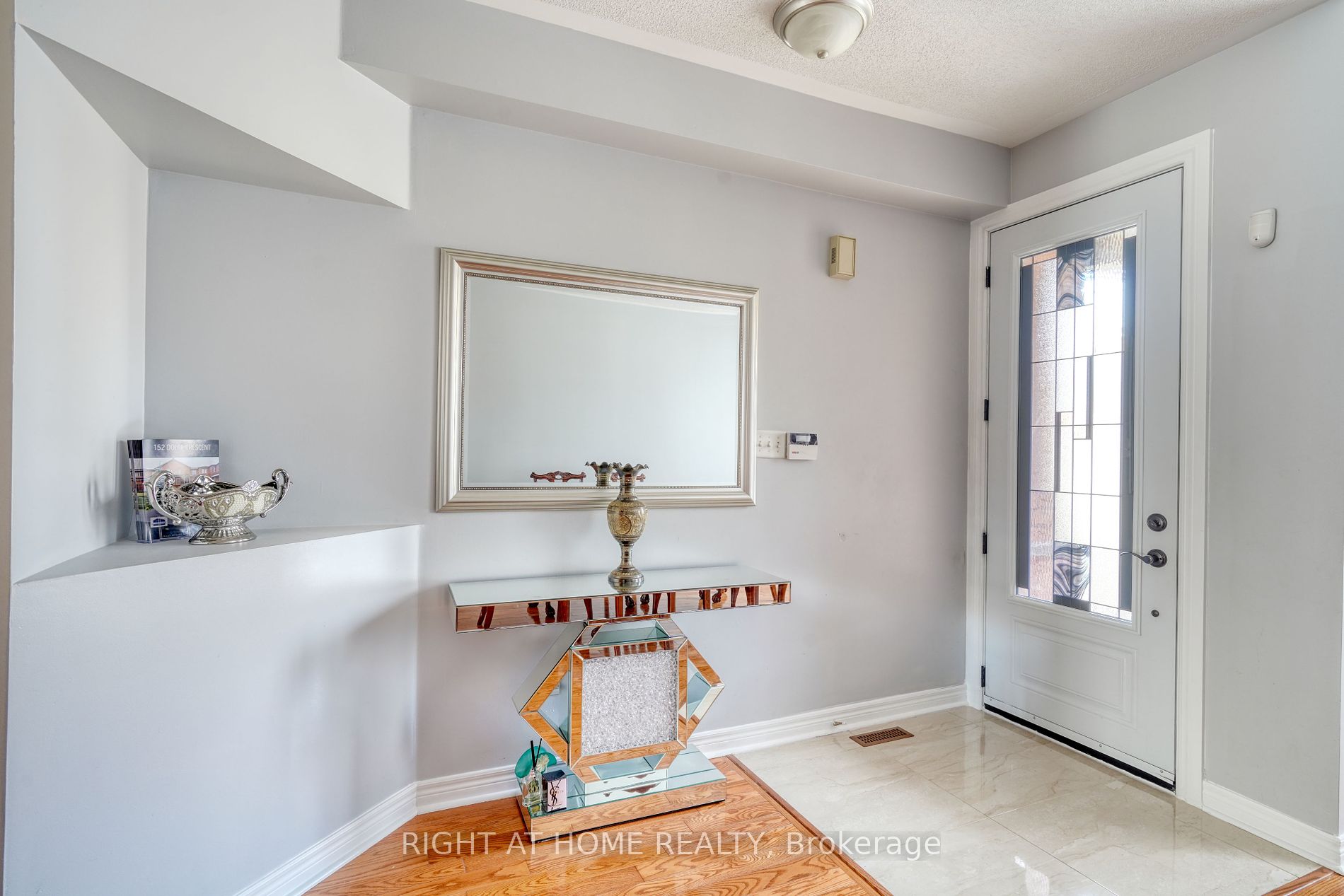 152 Dolce Cres