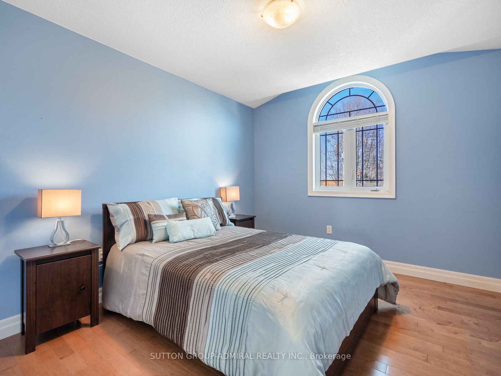 31 Grandview Crescent