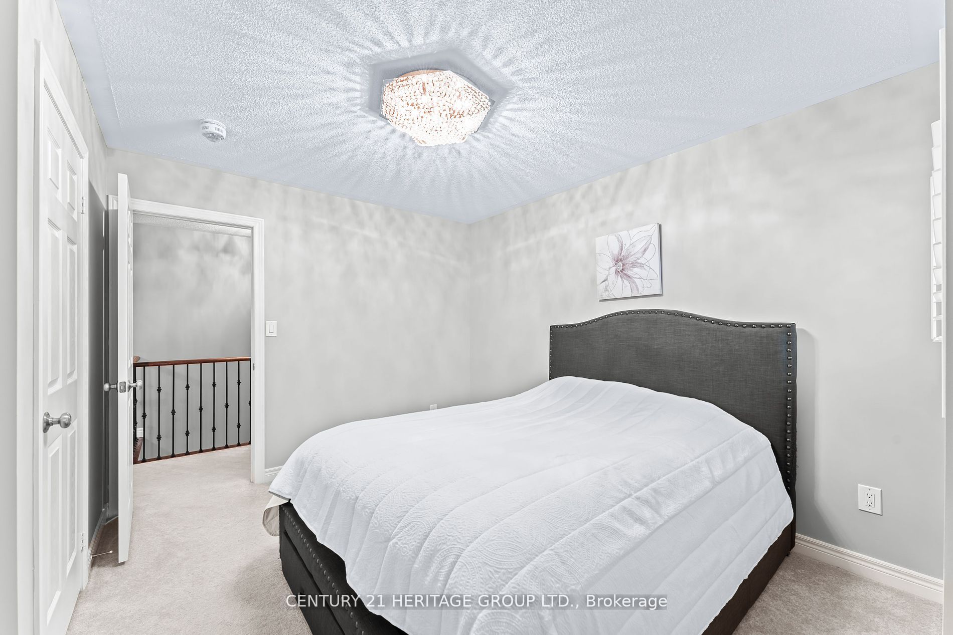 66 Romanelli Cres