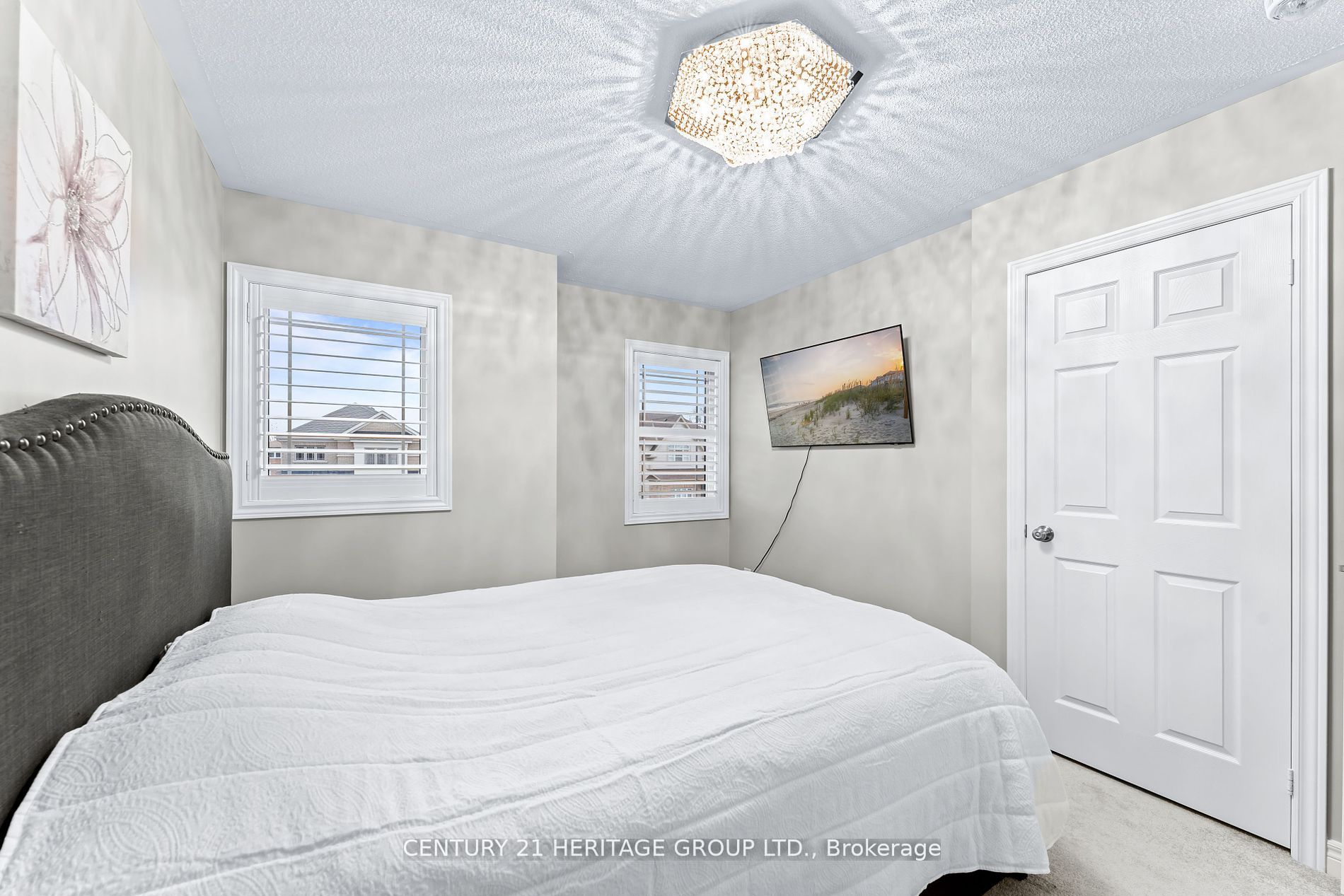 66 Romanelli Cres