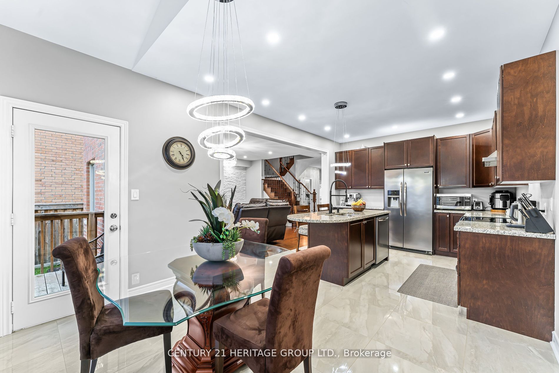 66 Romanelli Cres