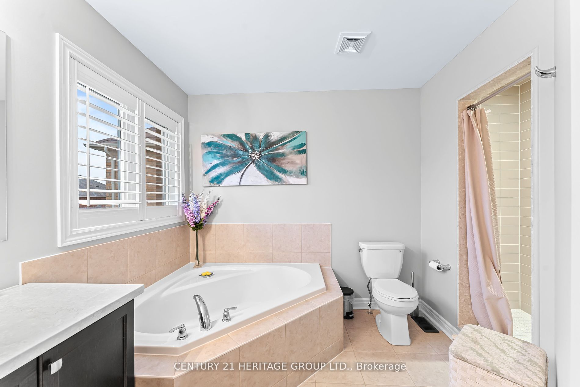 66 Romanelli Cres