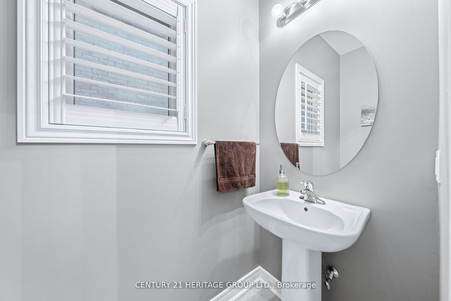 66 Romanelli Cres