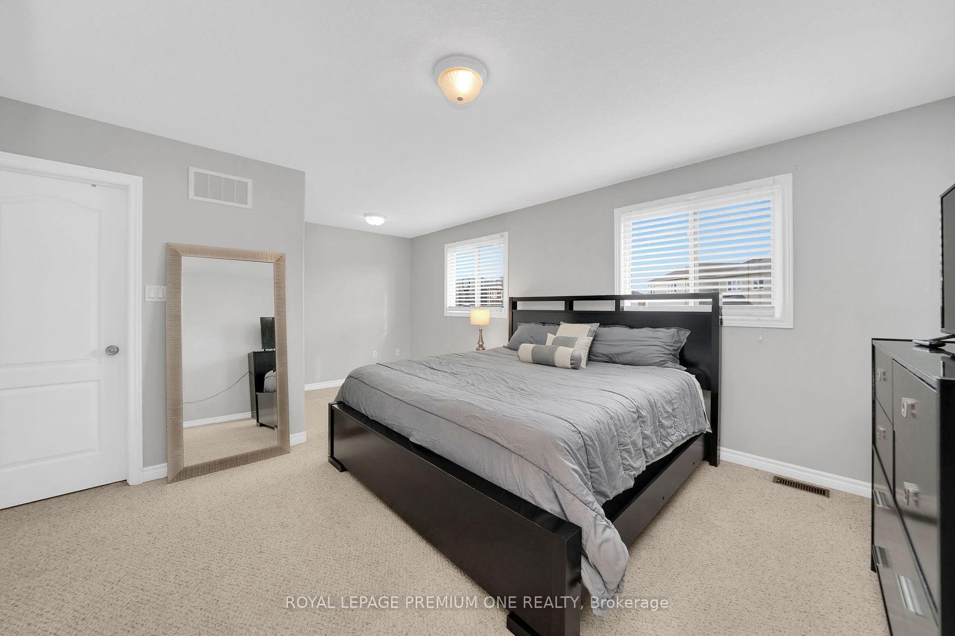 31 Stevenson St