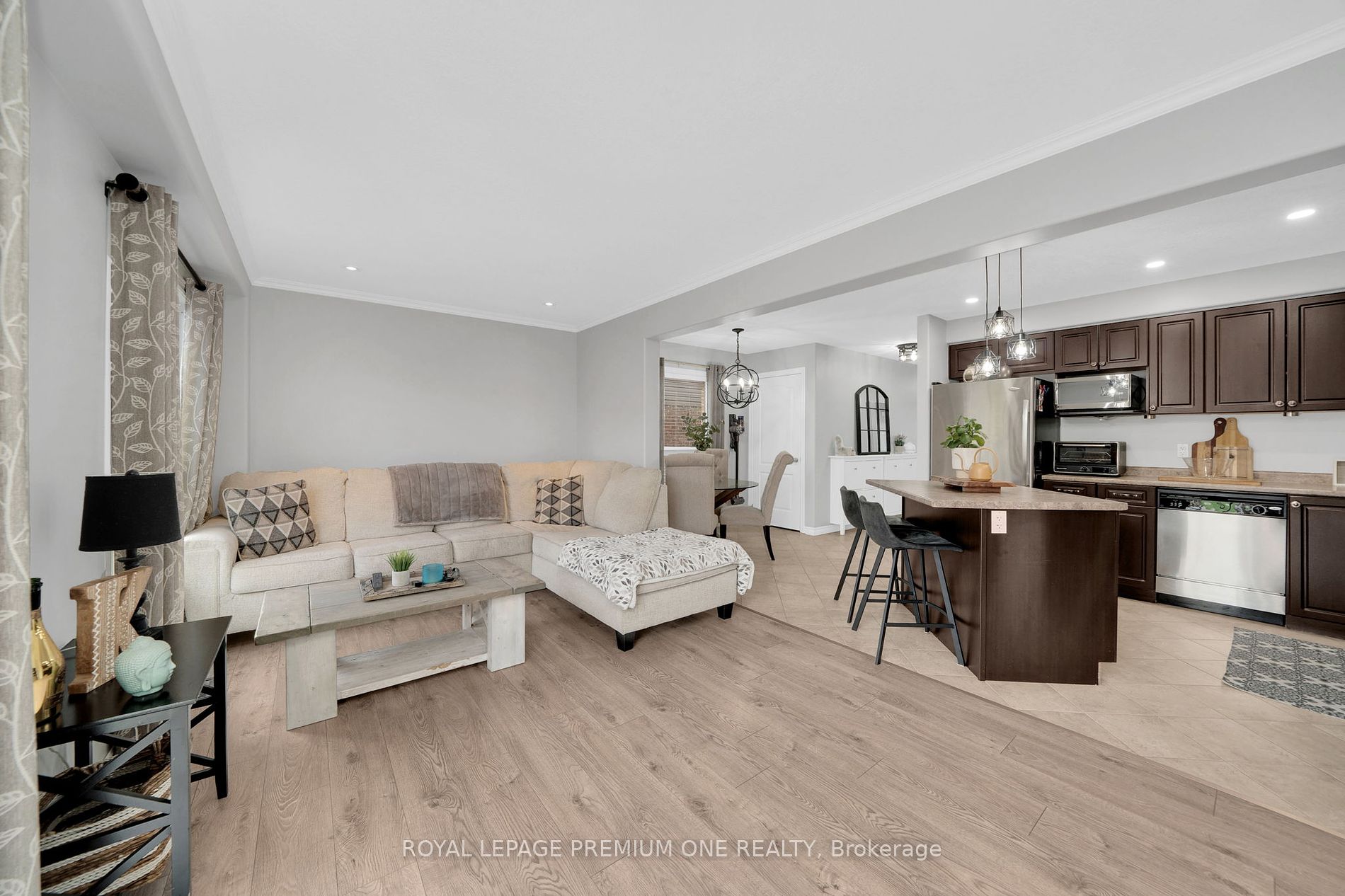 31 Stevenson St