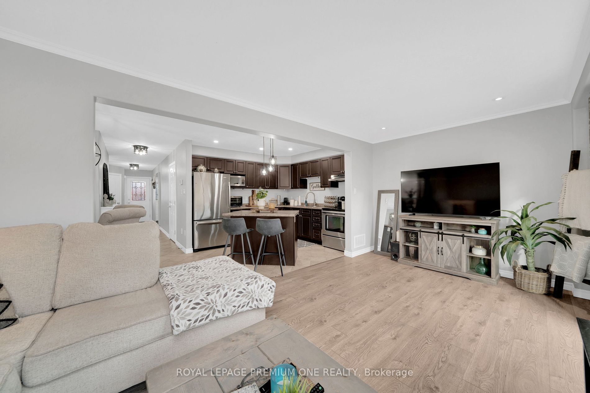 31 Stevenson St
