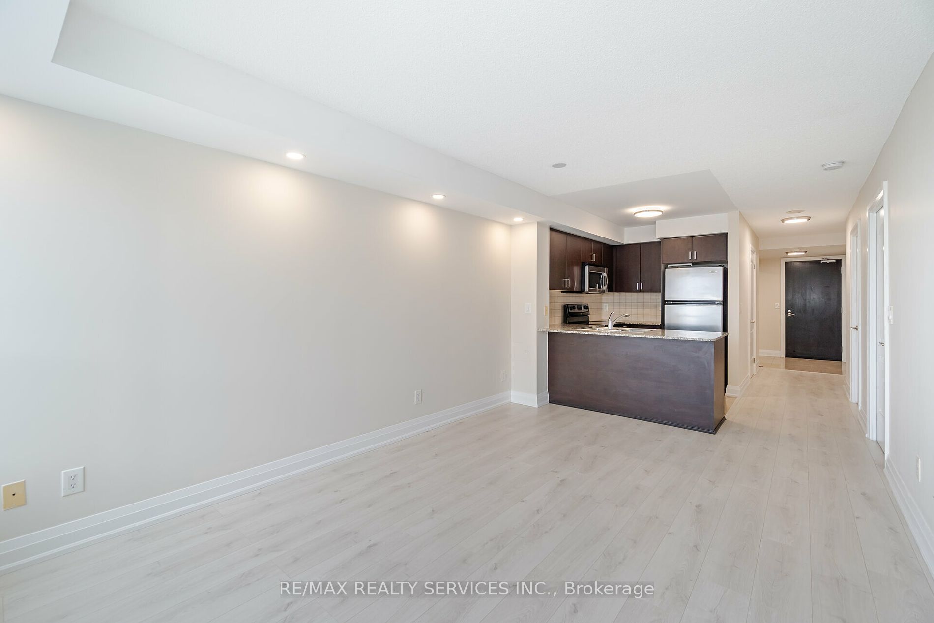 20 North Park Road, #910