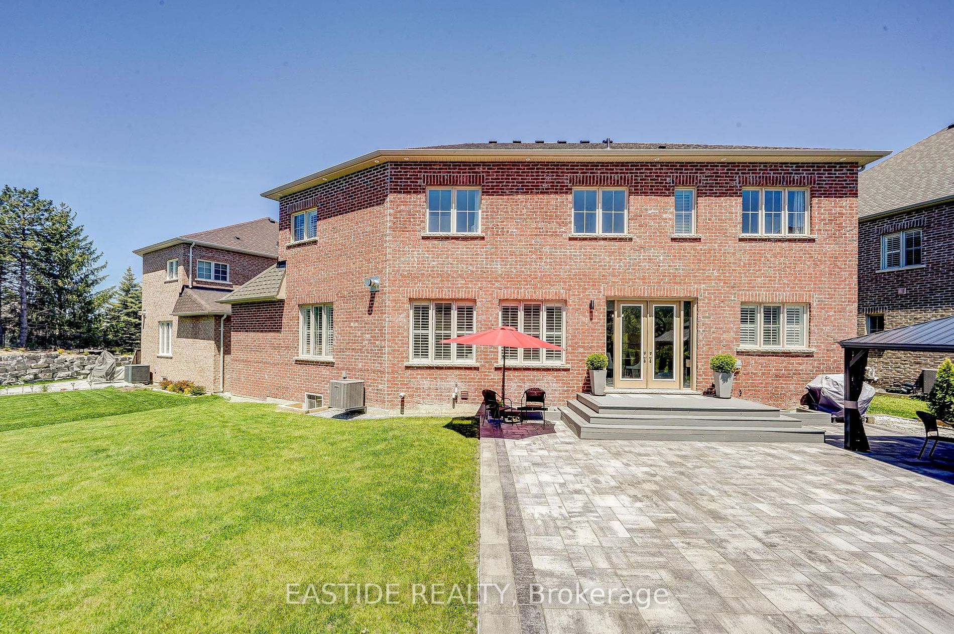 52 Ken Sinclair Cres