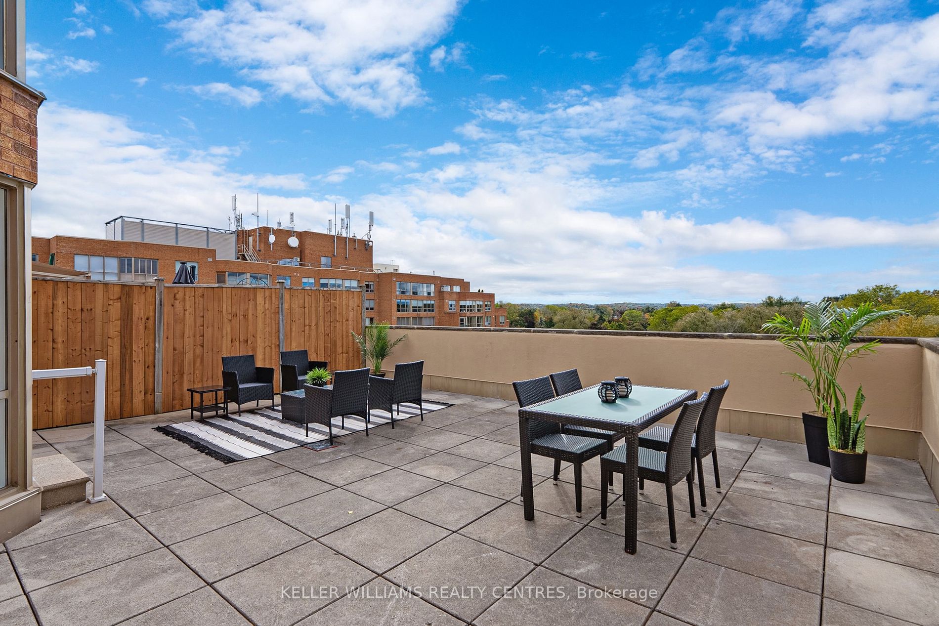 14924 Yonge St, #523