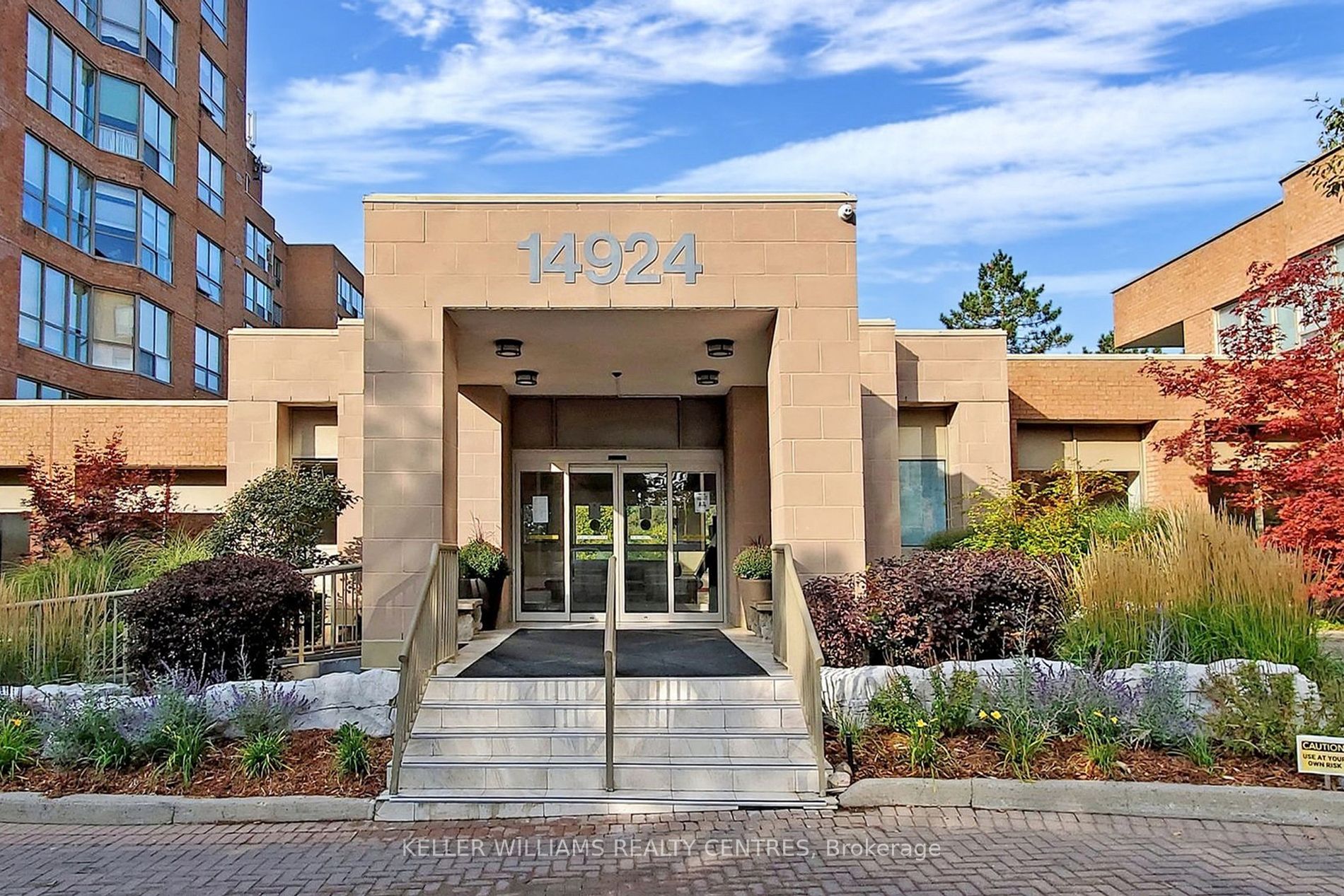 14924 Yonge St, #523