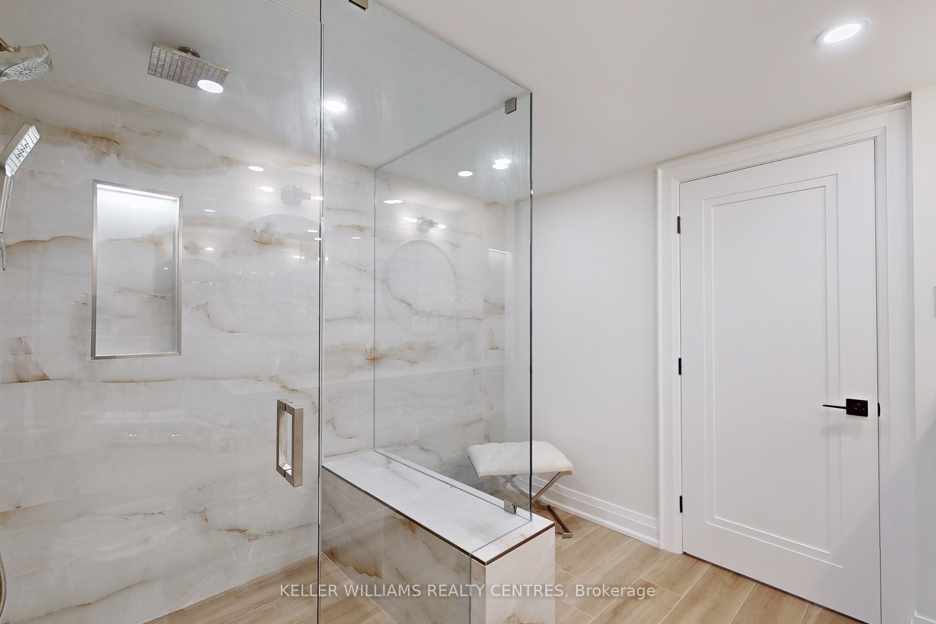 14924 Yonge St, #523