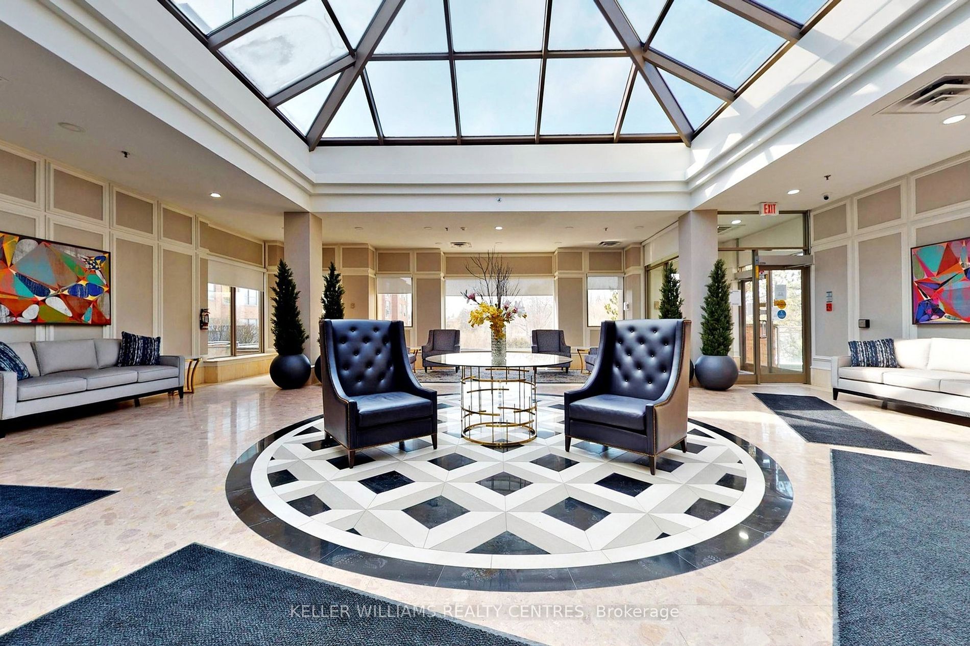 14924 Yonge St, #523