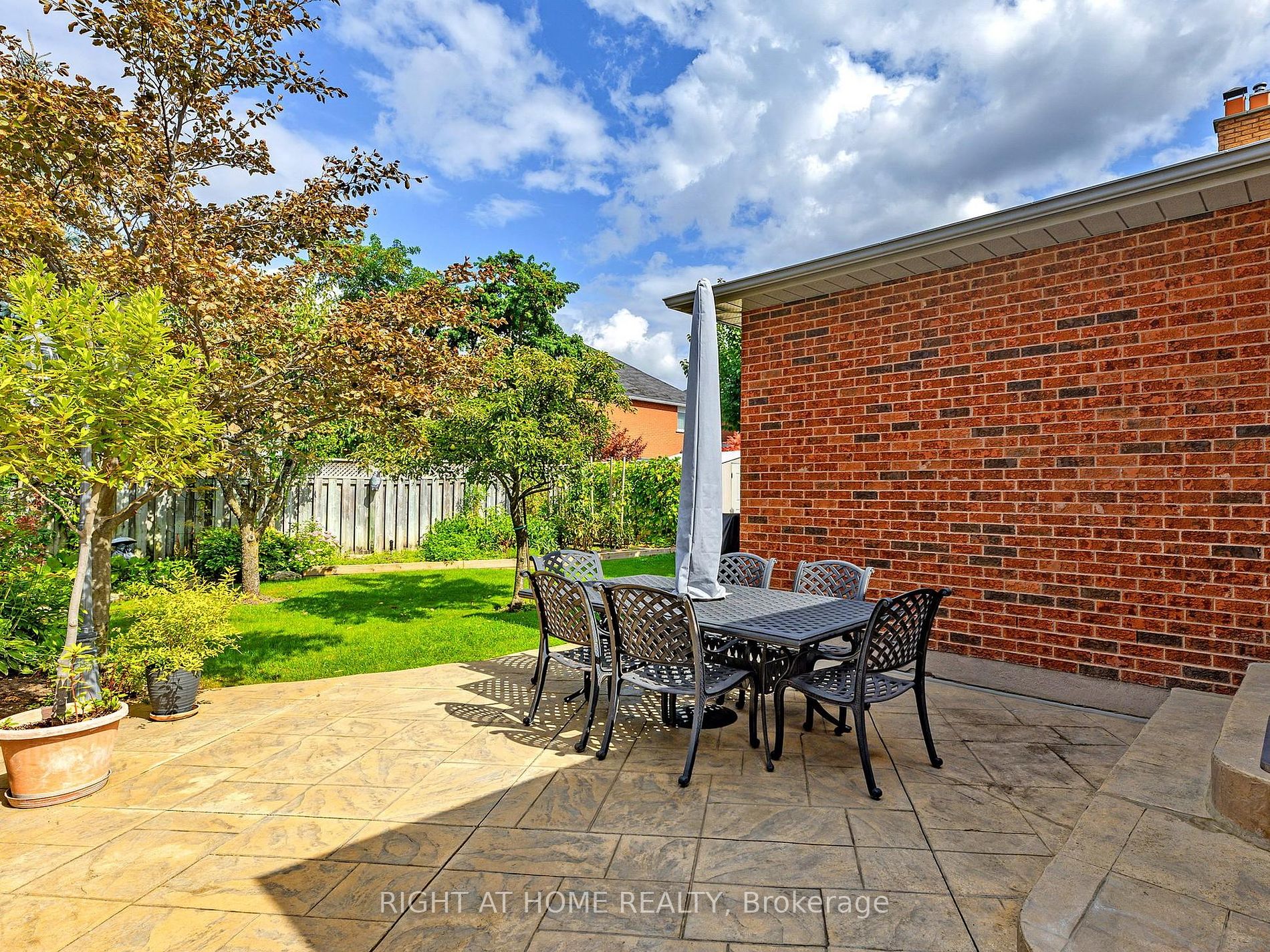 226 Avro Road