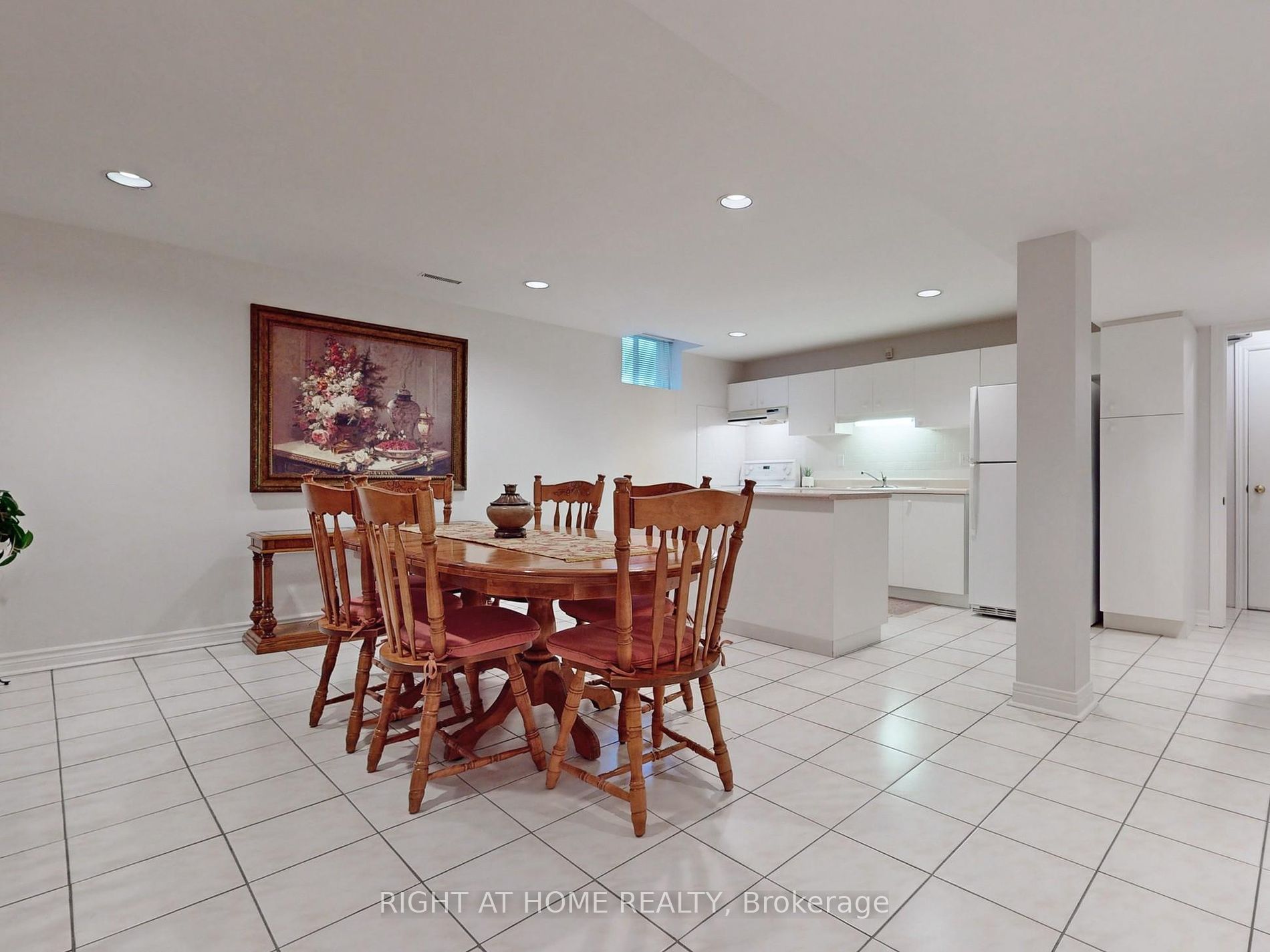 226 Avro Road