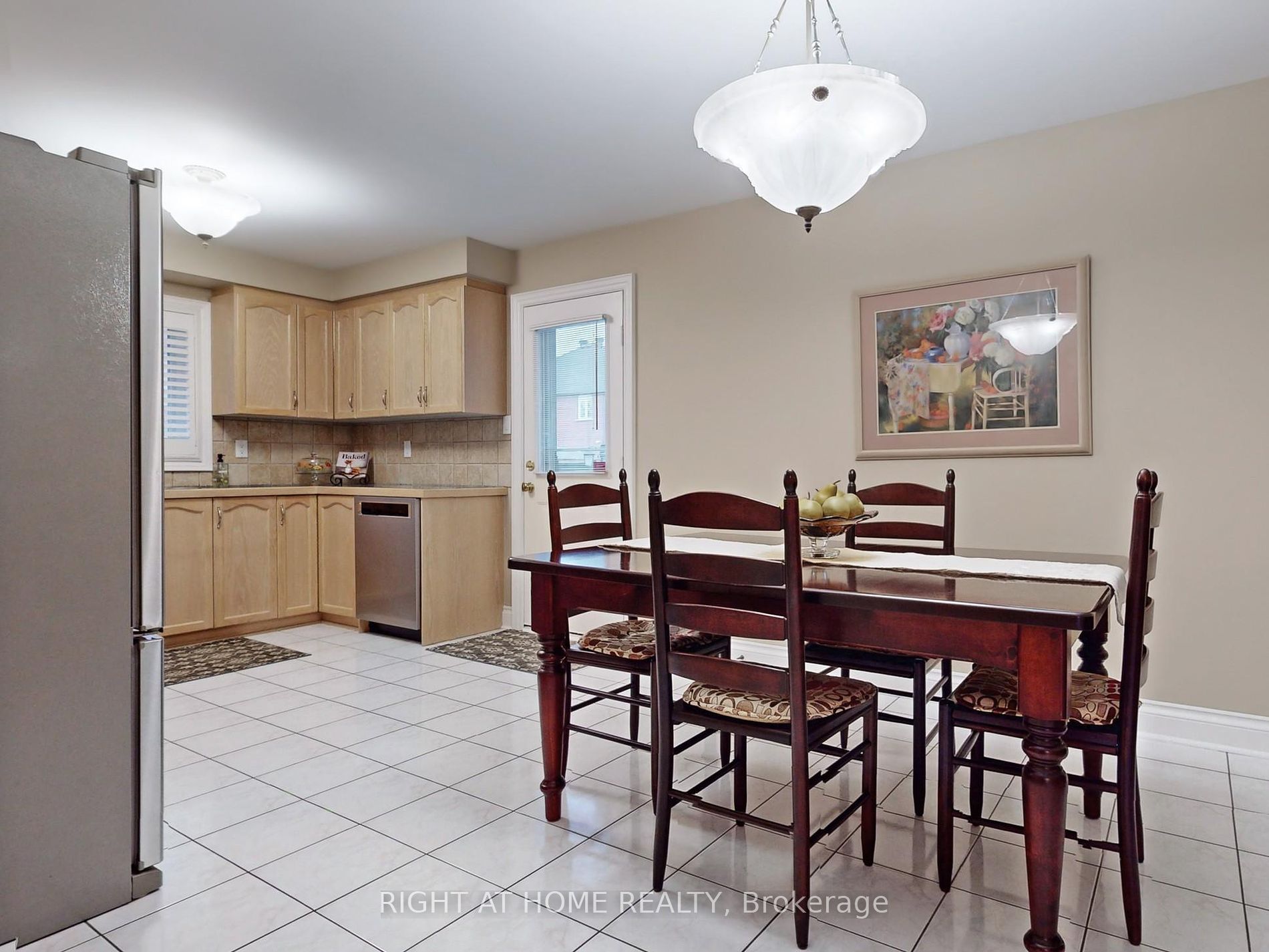 226 Avro Road