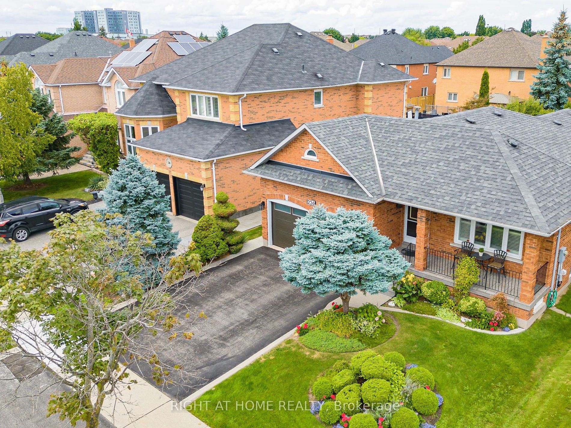 226 Avro Road
