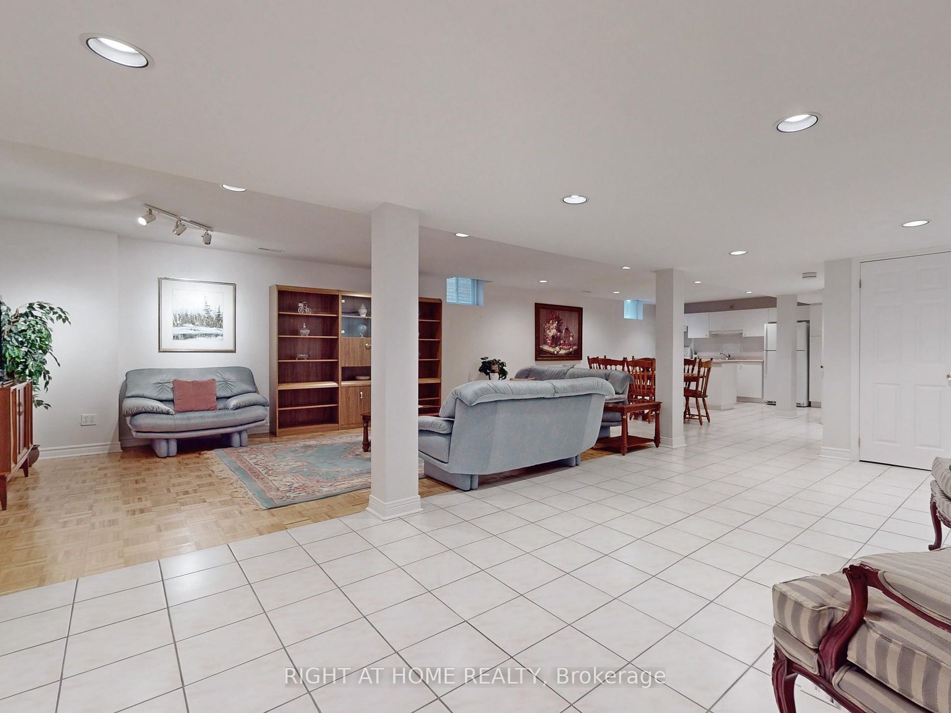 226 Avro Road