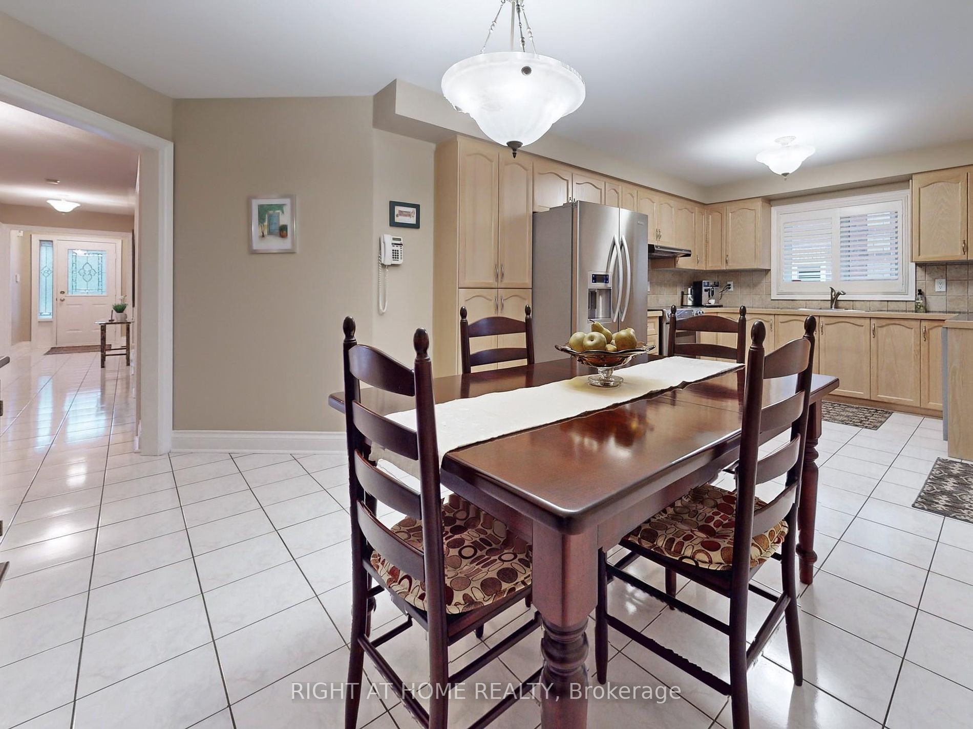 226 Avro Road