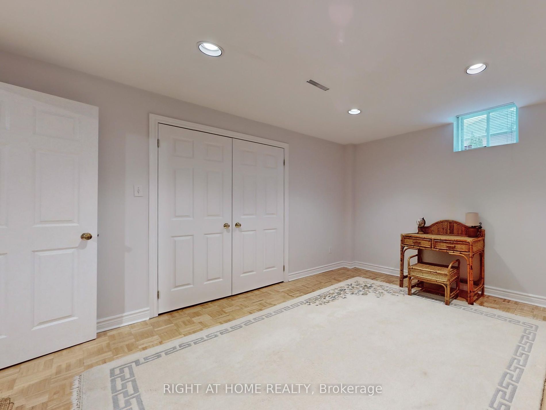 226 Avro Road