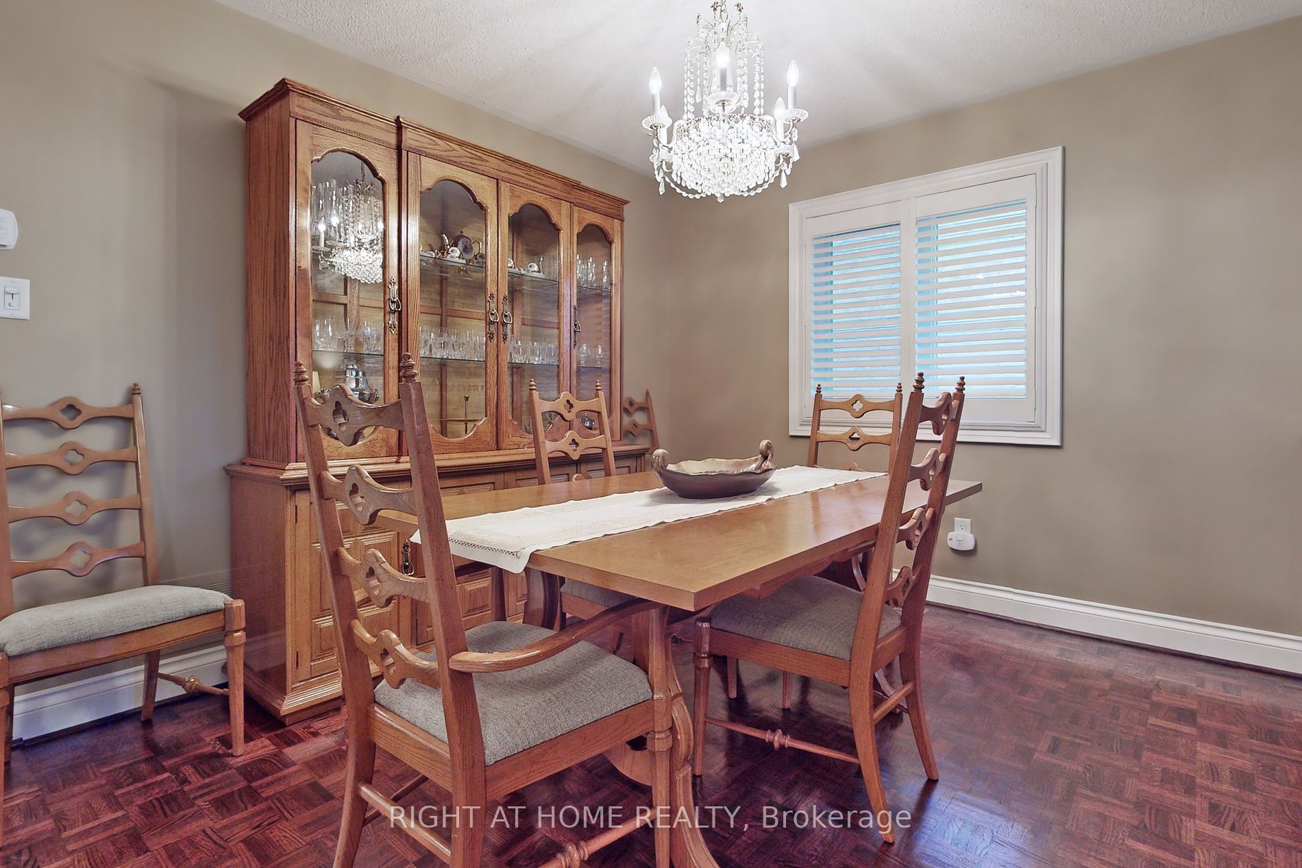 226 Avro Road