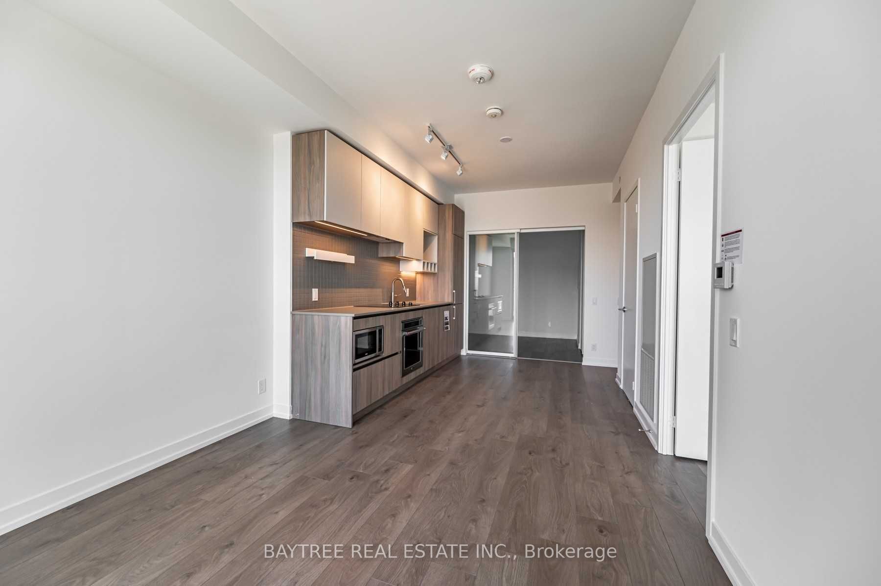 950 Portage Parkway #2005