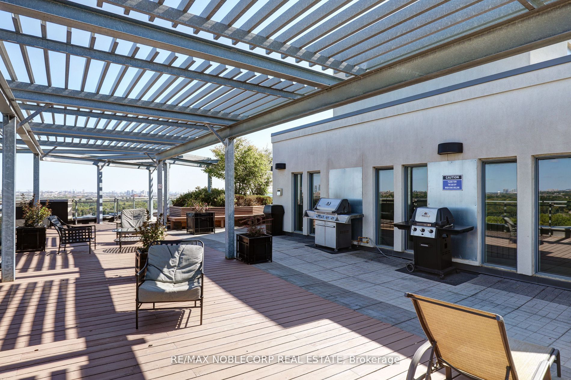 7730 Kipling Ave, #907