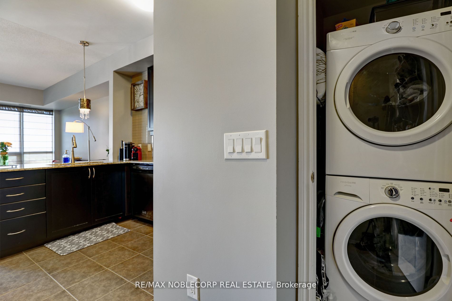 7730 Kipling Ave, #907