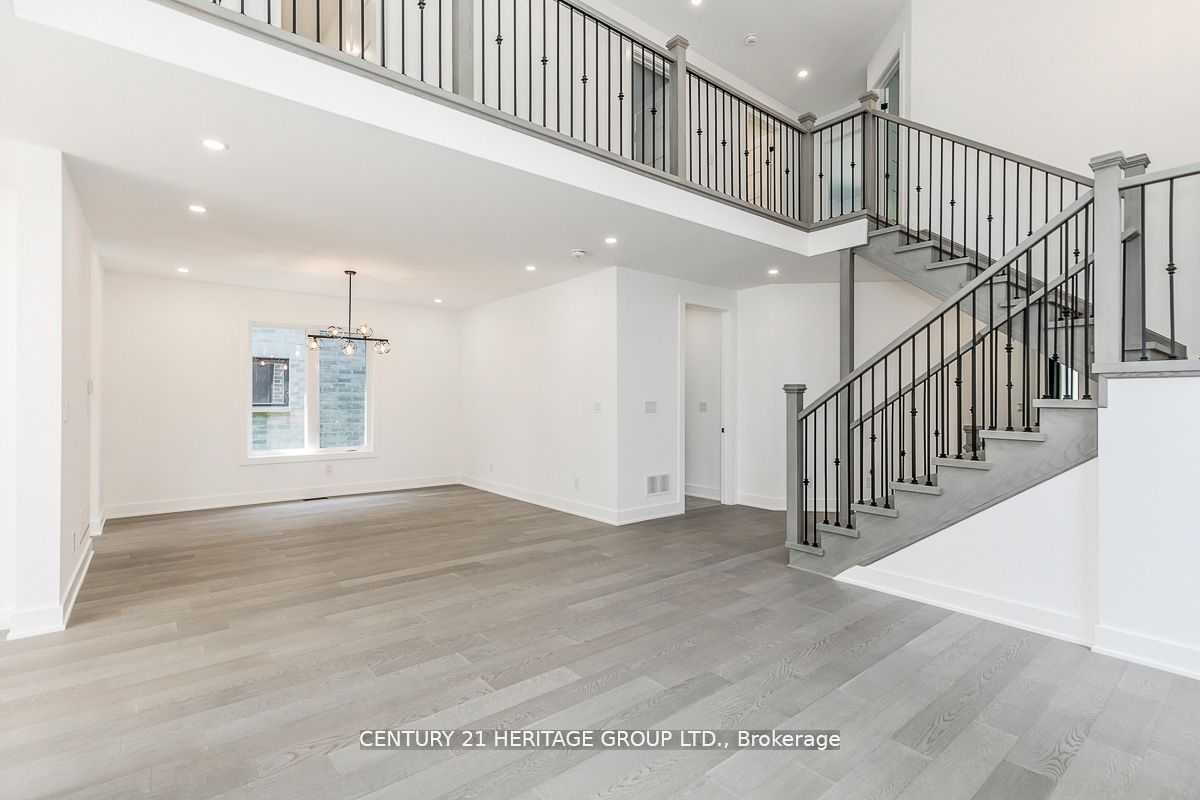 73 Nelson Street W