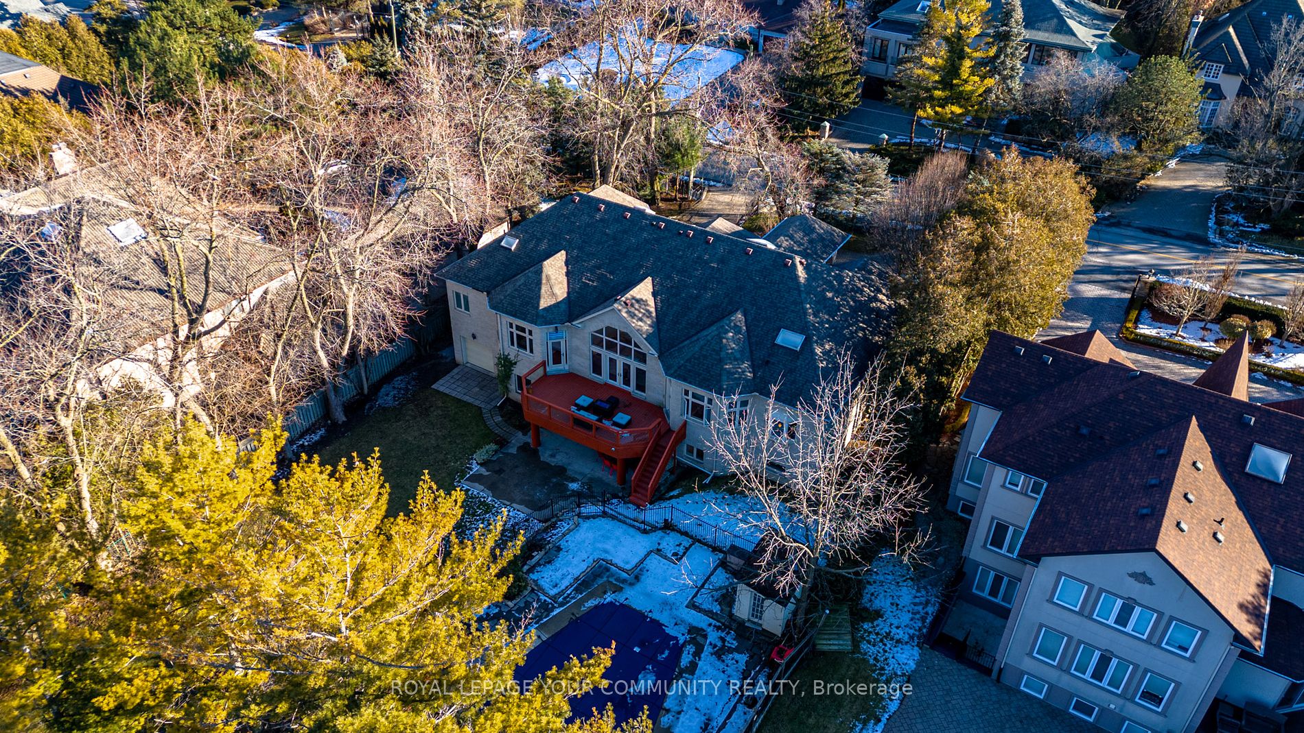 48 Arnold Avenue