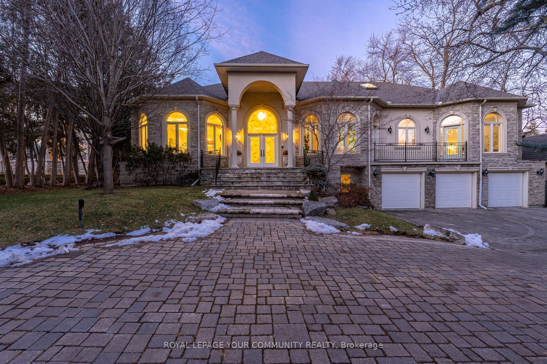 48 Arnold Avenue