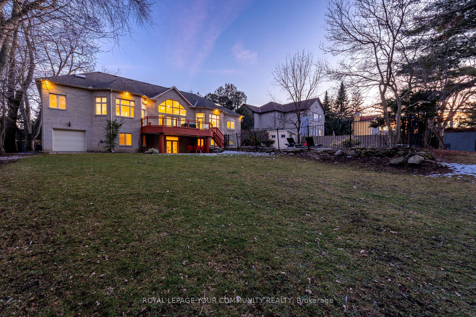 48 Arnold Avenue