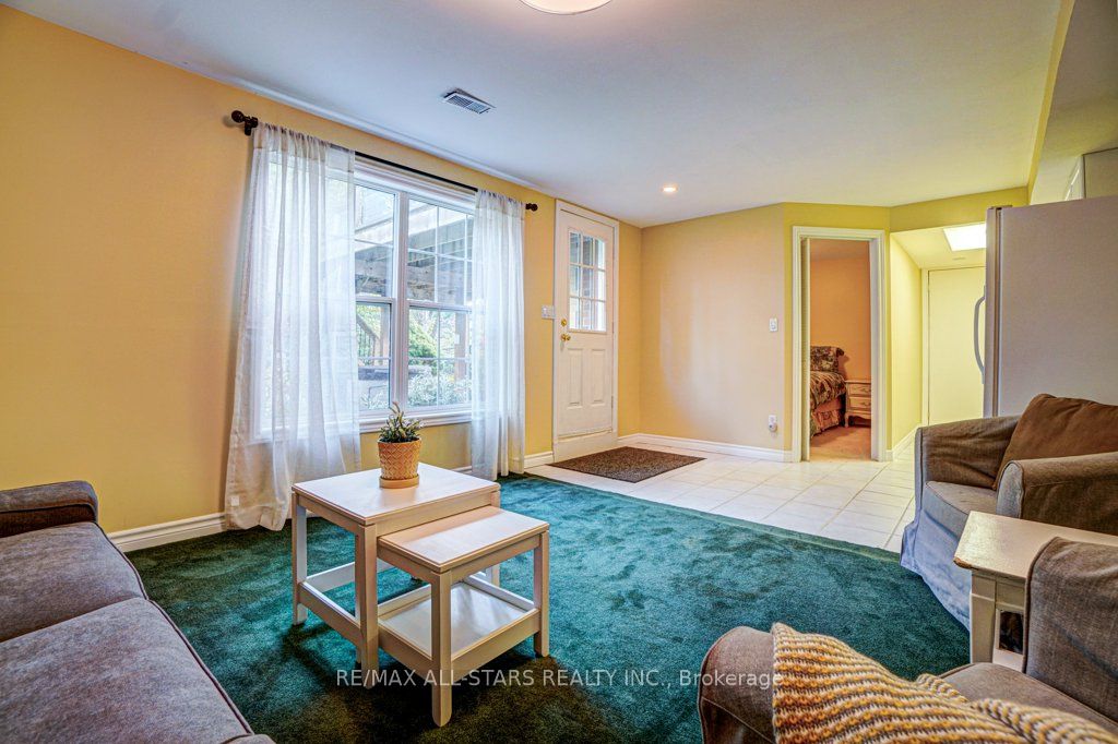 15 Rachel Lee Court