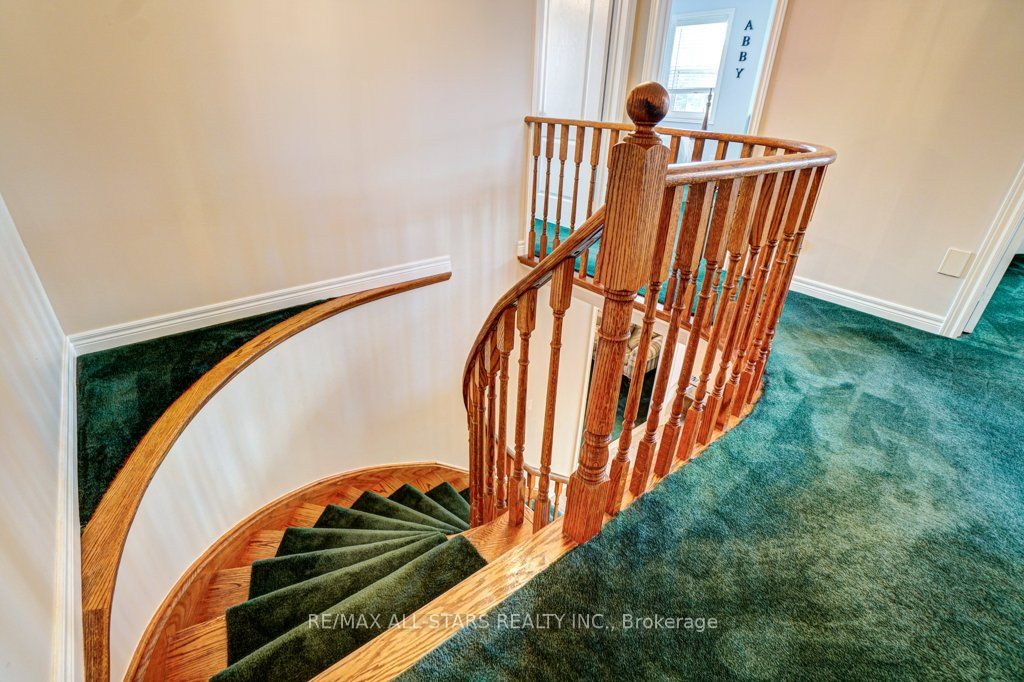 15 Rachel Lee Court