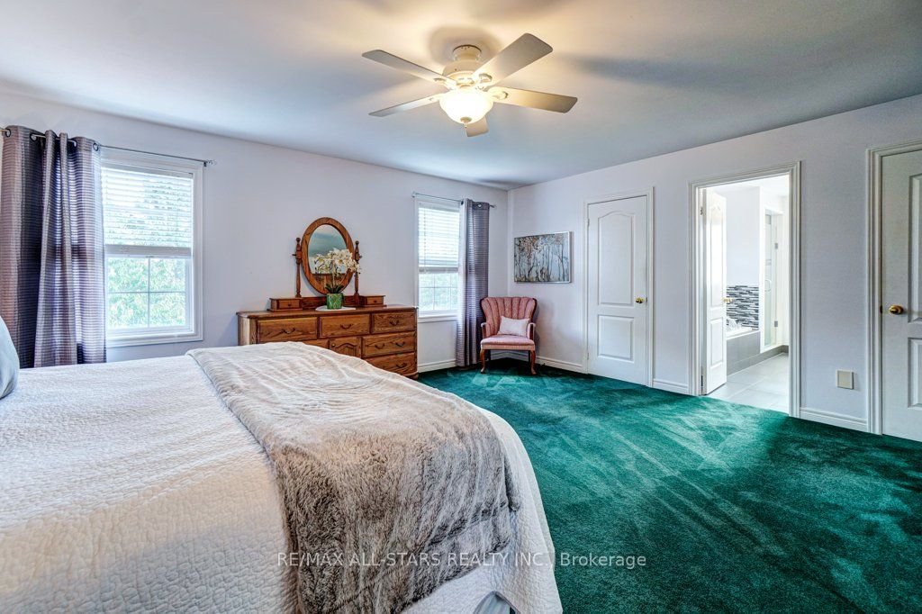 15 Rachel Lee Court