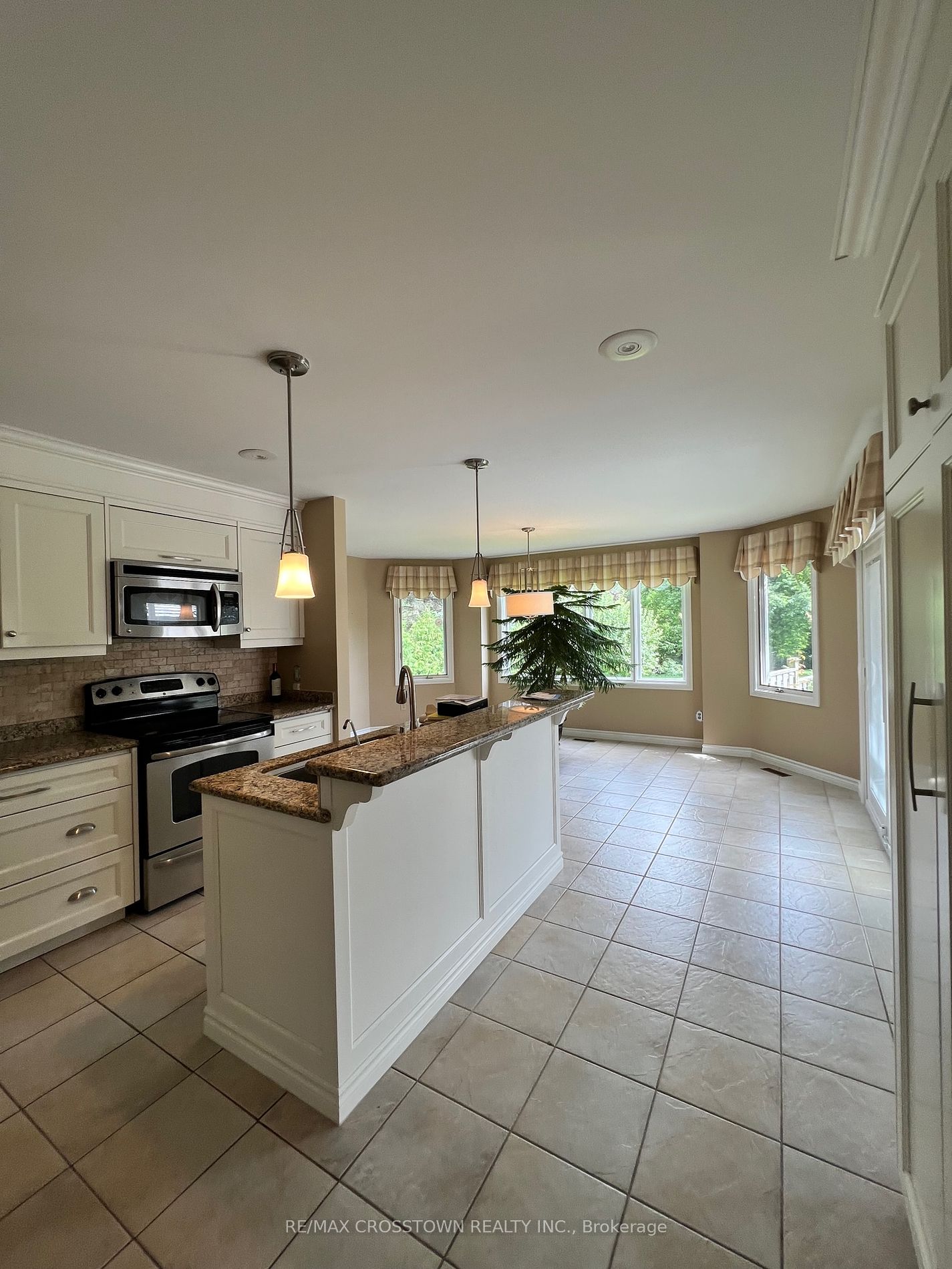 15 Dobson Crt
