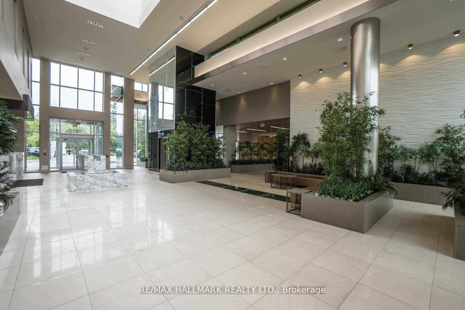 9600 Yonge Street, #1711