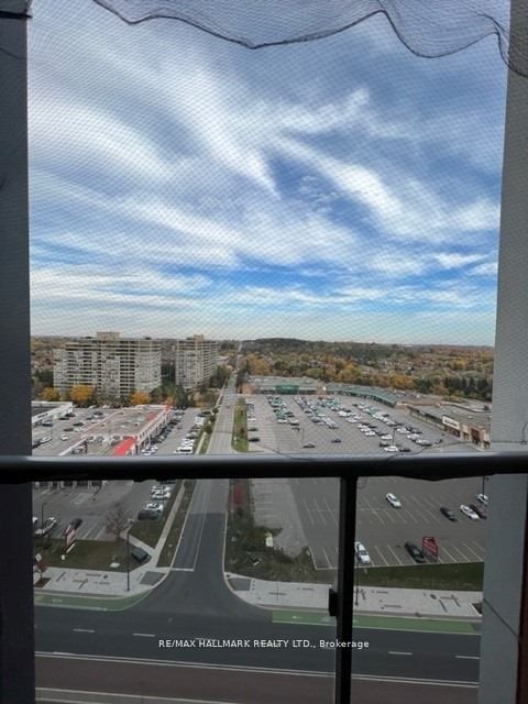 9600 Yonge Street, #1711