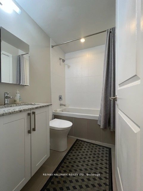 9600 Yonge Street, #1711