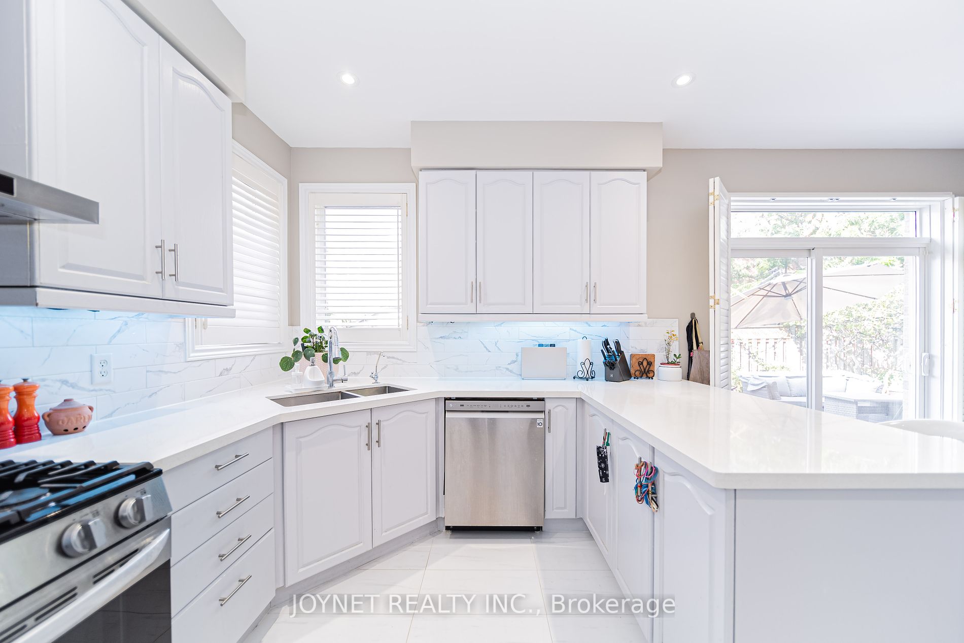 36 Newbridge Avenue