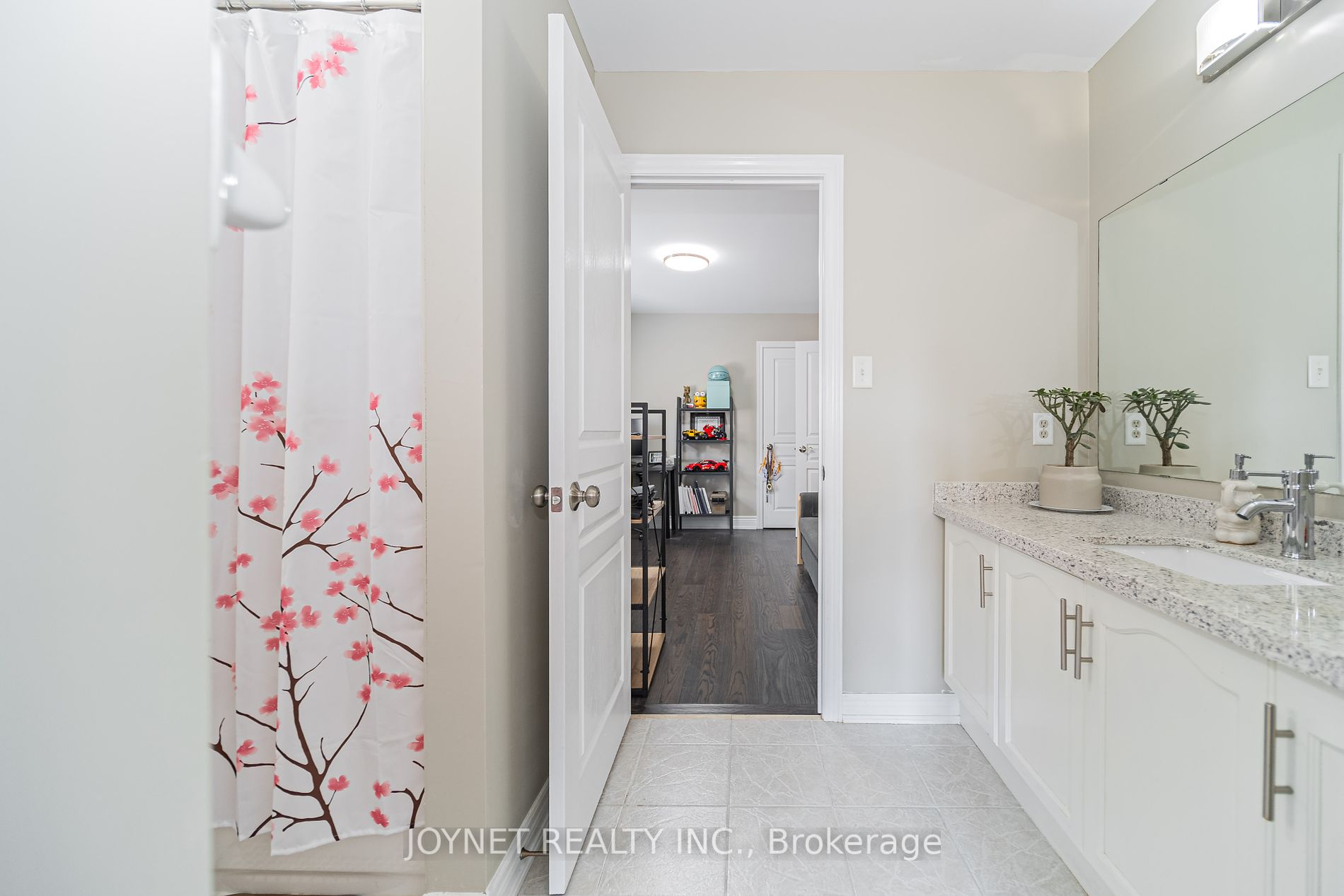36 Newbridge Avenue