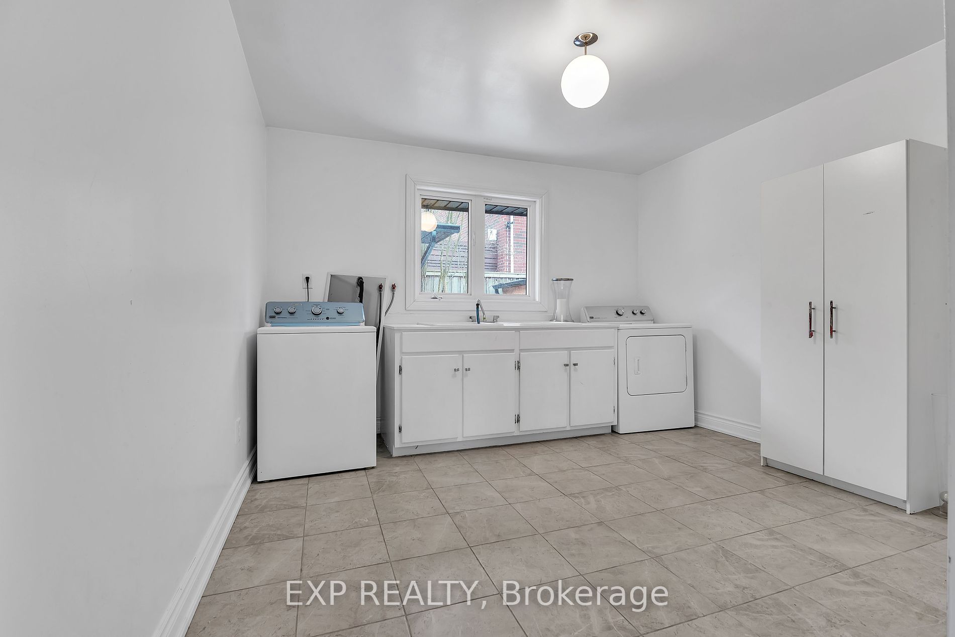 24 Nobleview Dr