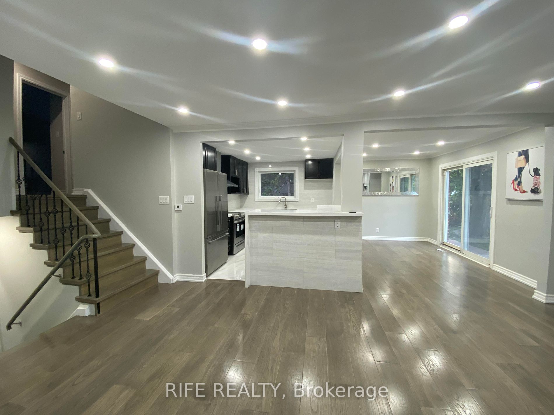 12 Sherwood Forest Drive