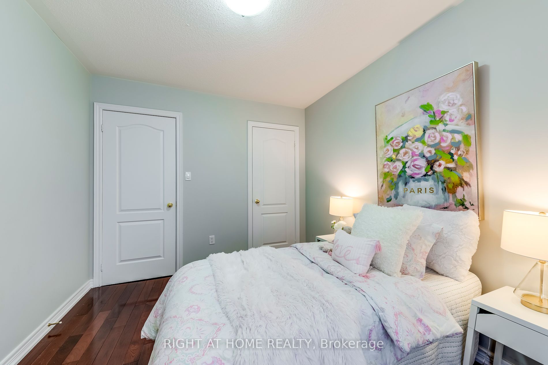 28 Ozner Cres