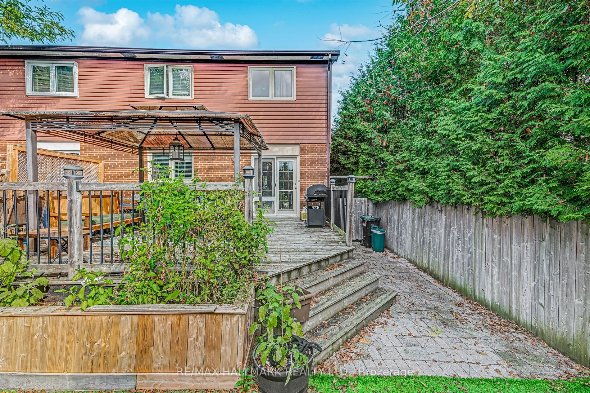 242 COLLINGS Avenue